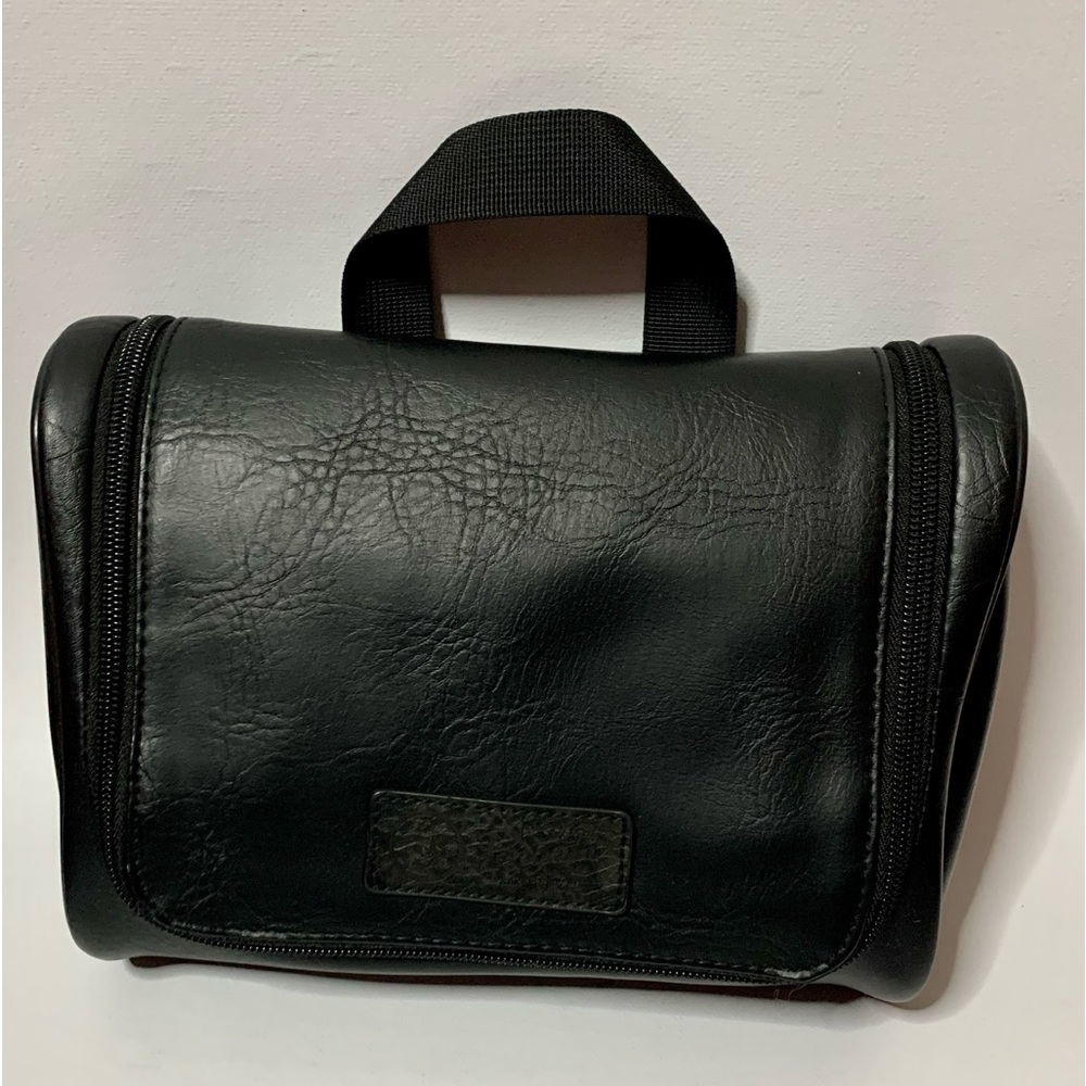🍀 NWT Original Penguin Black Travel Grooming Toiletries Kit Case Bag🍀#PENGUIN